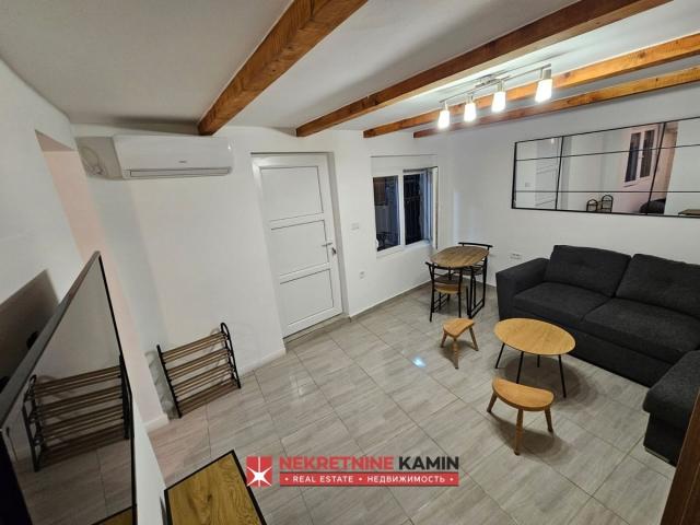 Studio apartman 23m2 u srcu Starog Bara, Bar