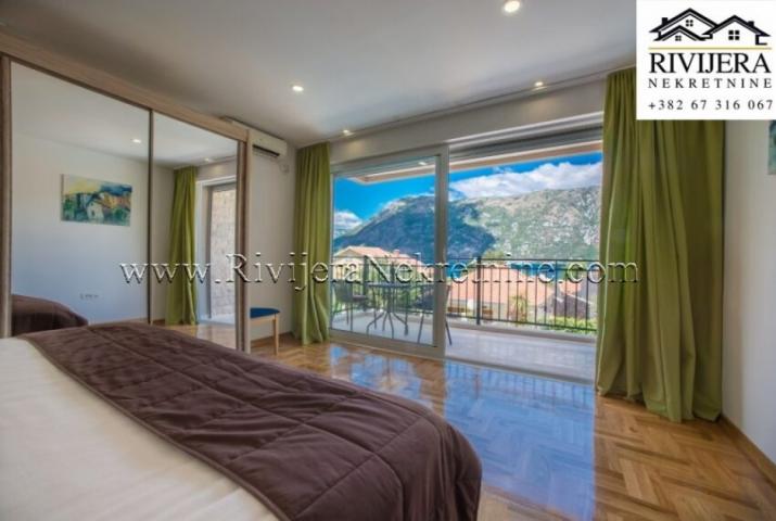 Na prodaju moderna vila Stoliv Kotor