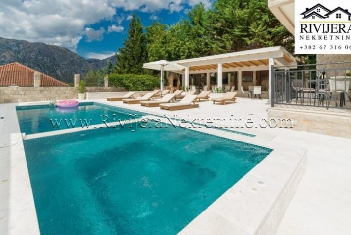 Na prodaju moderna vila Stoliv Kotor