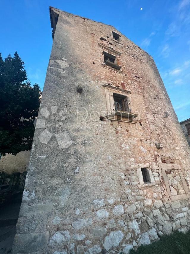 PRILIKA!!!! RIJETKOST U PONUDI!!! SAMOSTOJEĆA KUĆA SA POGLEDOM NA MORE U STAROGRADSKOJ JEZGRI