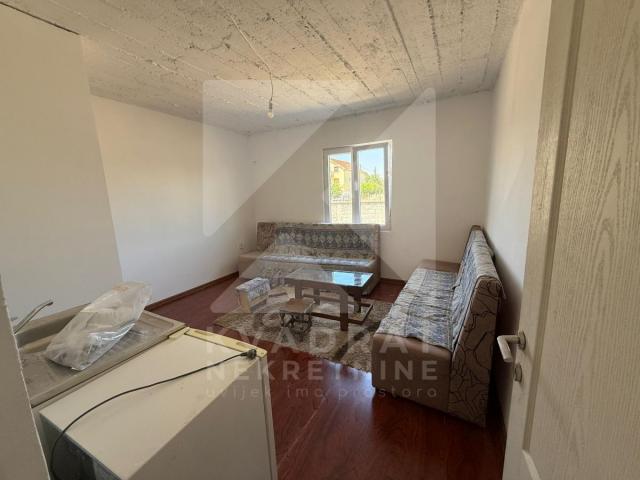 Izdavanje, Kuća, Podgorica, Tuzi, 180m2
