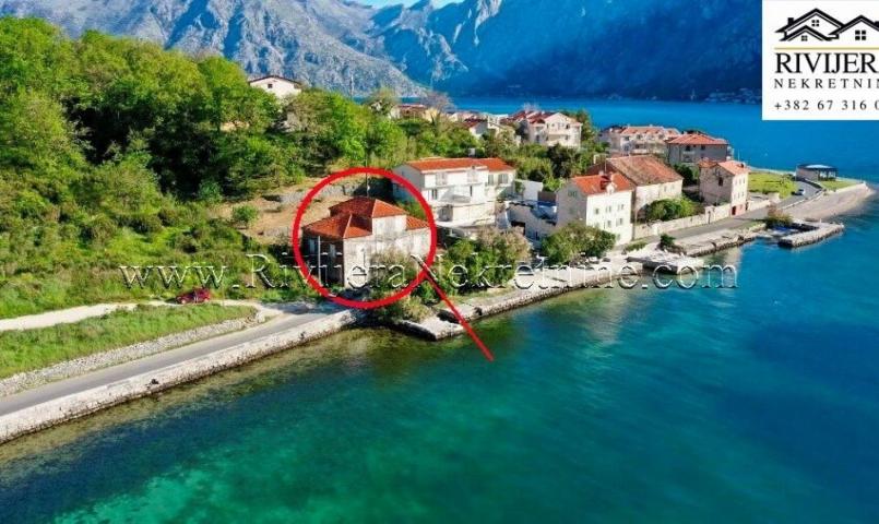 Authentic stone house Prcanj Kotor for sale