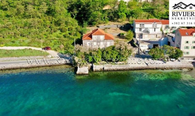 Authentic stone house Prcanj Kotor for sale