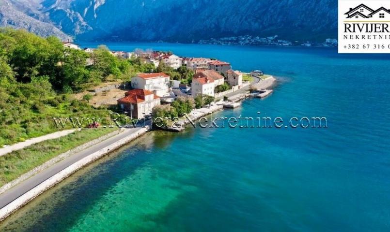 Authentic stone house Prcanj Kotor for sale