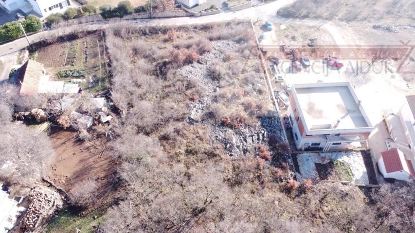 Imotski 2271 m2 građevinsko zemljište - NOVO!