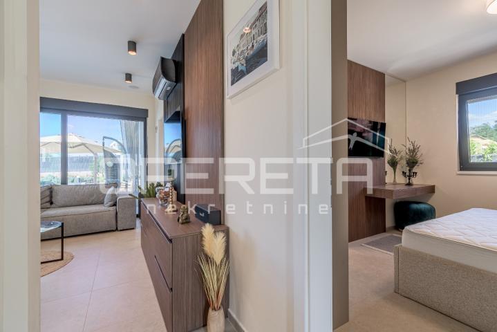 Moderna prizemnica s bazenom u okolici Svetog Lovreča