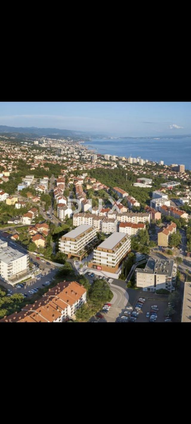 RIJEKA, SRDOČI – 2S+DB, JZ stan s terasom od 47m2 u novogradnji s garažom