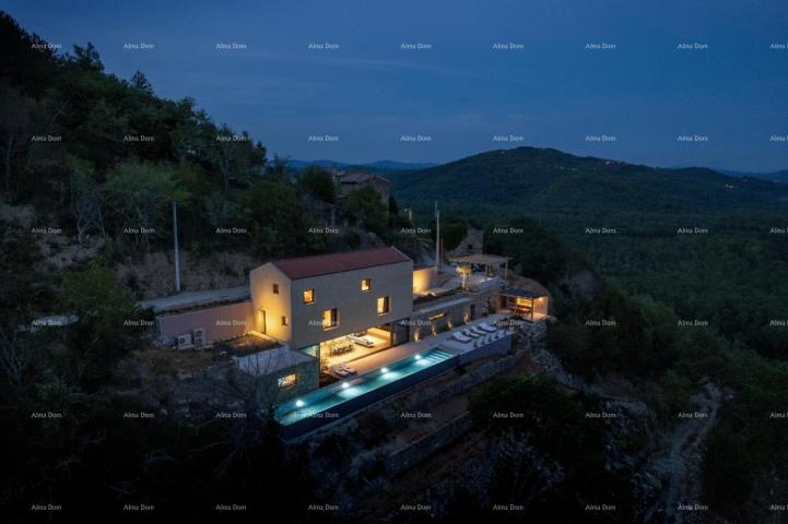 Kuća Luksuzna vila s pogledom na Motovun!