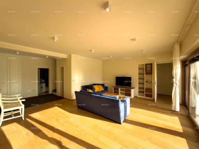 House We are selling a villa with a view of Brijuni!