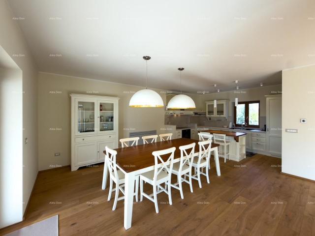 House We are selling a villa with a view of Brijuni!
