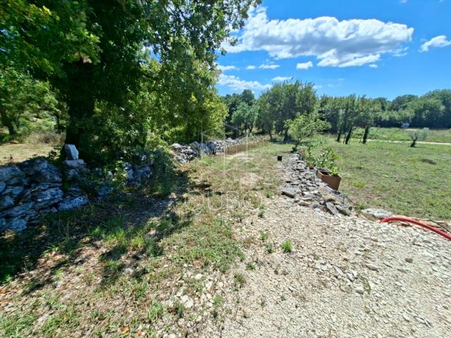 Istra, Krmed – Građevinsko zemljište u mirnom dijelu prirode
