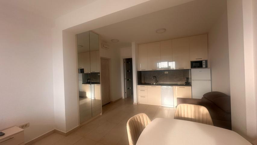Pržno studio apartment ready to move-in.