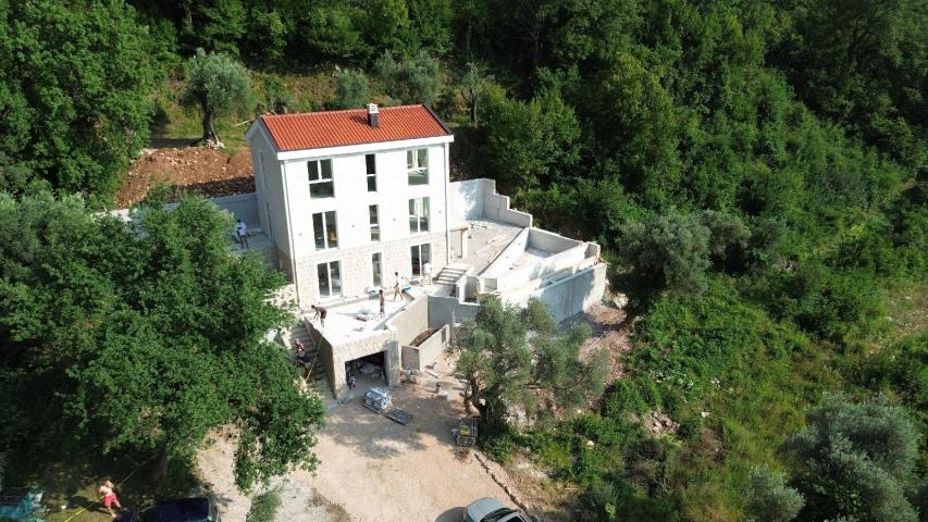 Nova vila 250 metara od mora, Budva, Reževići