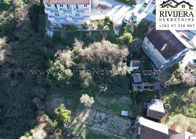 Na prodaju građevinsko zemljiste Tivat