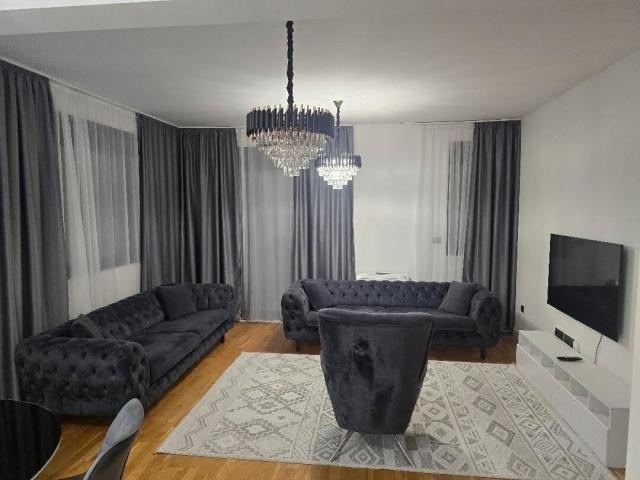 Trosoban stan, 130m2, Dalmatinska