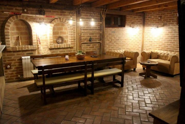 Kuća, 300m2, Centar, Kolašin