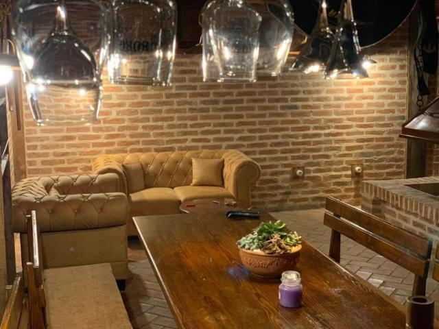 Kuća, 300m2, Centar, Kolašin