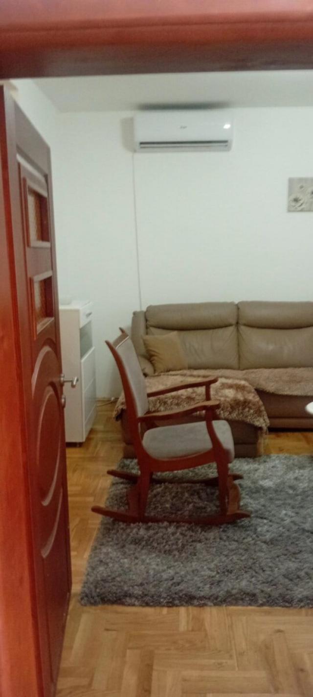 Dvosoban stan,75m2, Zlatica, IZDAVANJE
