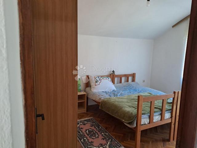 Haus Gvozd, 196m2