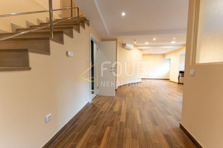 Opatija, 135m2, 2s+db, balkon, vrt, pogled na more