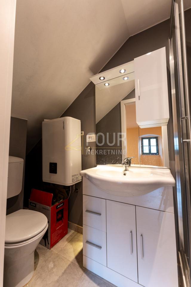 Opatija, 135m2, 2s+db, balkon, vrt, pogled na more