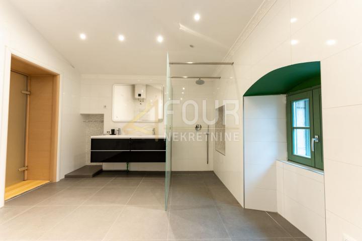 Opatija, 135m2, 2s+db, balkon, vrt, pogled na more