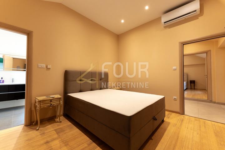 Opatija, 135m2, 2s+db, balkon, vrt, pogled na more