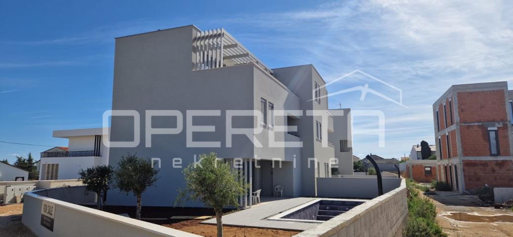 Novogradnja – luksuzna kuća s bazenom, 239 m2, Mletak – Privlaka, Zadar