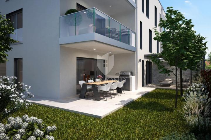 Umag, okolica novi stan 109 m2 u maloj zgradi na rubu naselja