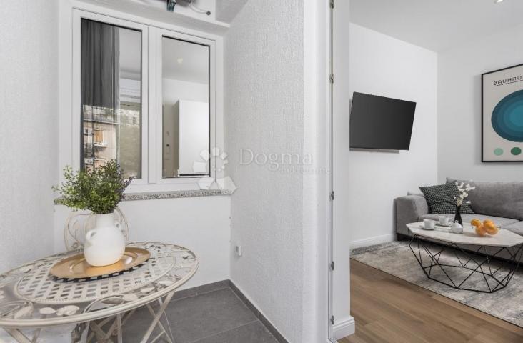 Rijeka, Centar, 156 m2. Divota od 3 stambene jedinice!
