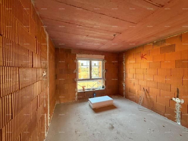 Stan Prodaja- stan na prvom katu, u novom stambenom kompleksu, Pula!