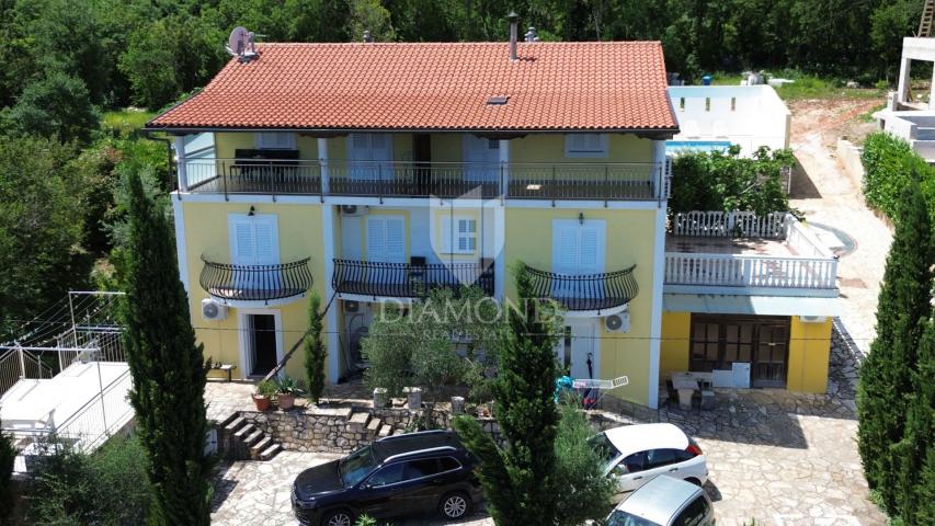 Rabac, Labin, apartmanska kuća s pogledom na more