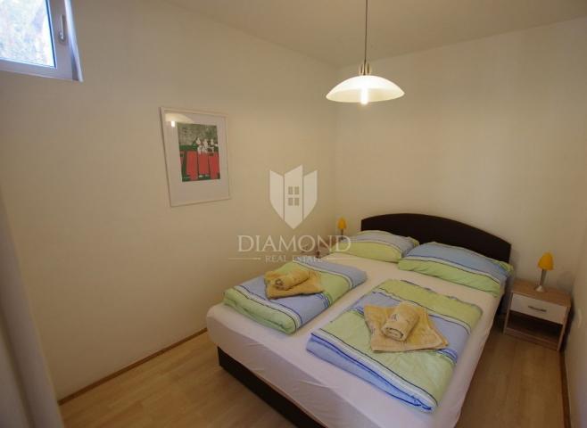 Rabac, Labin, apartmanska kuća s pogledom na more