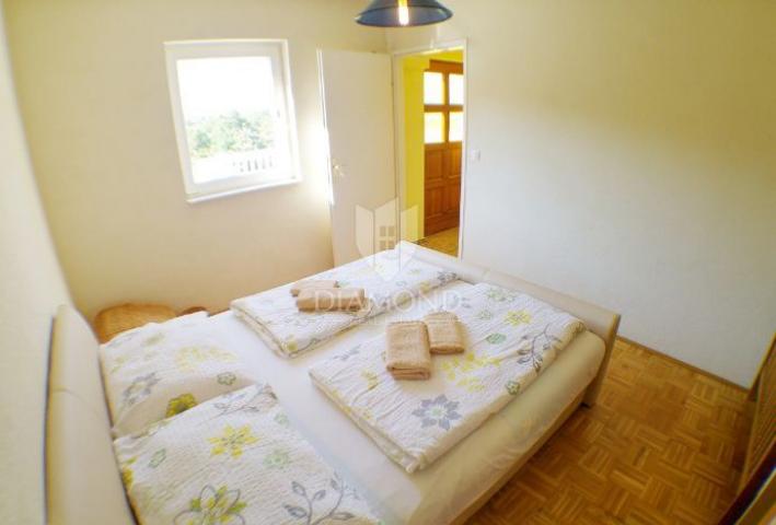 Rabac, Labin, apartmanska kuća s pogledom na more