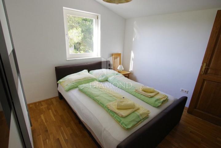 Rabac, Labin, apartmanska kuća s pogledom na more