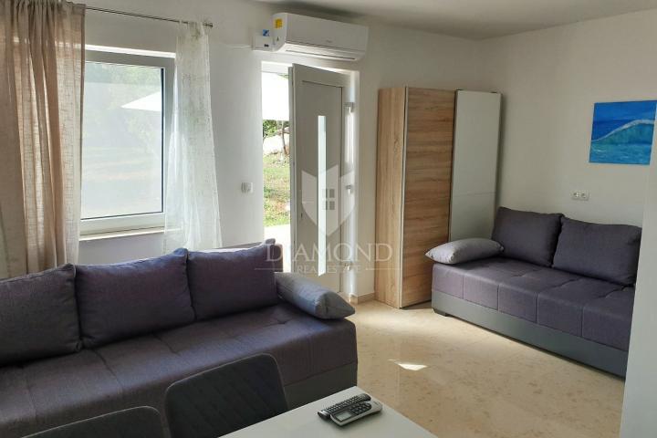 Rabac, Labin, apartmanska kuća s pogledom na more