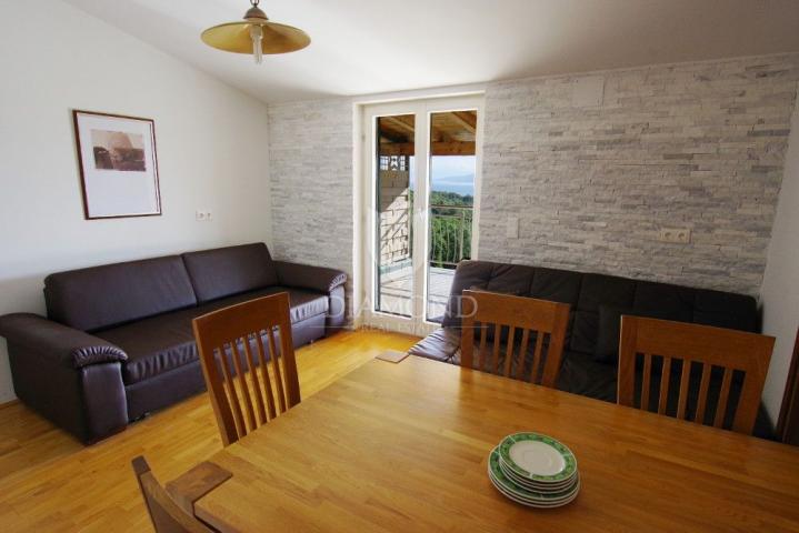 Rabac, Labin, apartmanska kuća s pogledom na more
