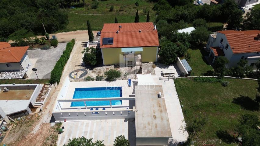 Rabac, Labin, apartmanska kuća s pogledom na more