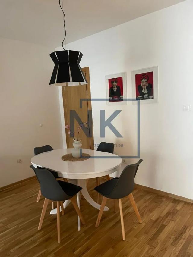Najam/Izdavanje | Dvosoban stan | 87m2 | Podgorica, Malo Brdo
