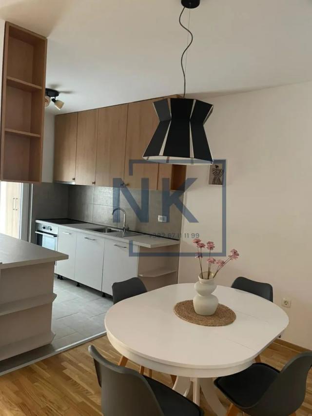 Najam/Izdavanje | Dvosoban stan | 87m2 | Podgorica, Malo Brdo