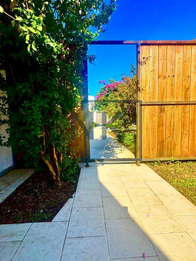 Najam/Izdavanje | Kuća | 450m2 | Podgorica, Donja Gorica