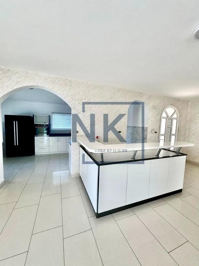 Najam/Izdavanje | Kuća | 450m2 | Podgorica, Donja Gorica