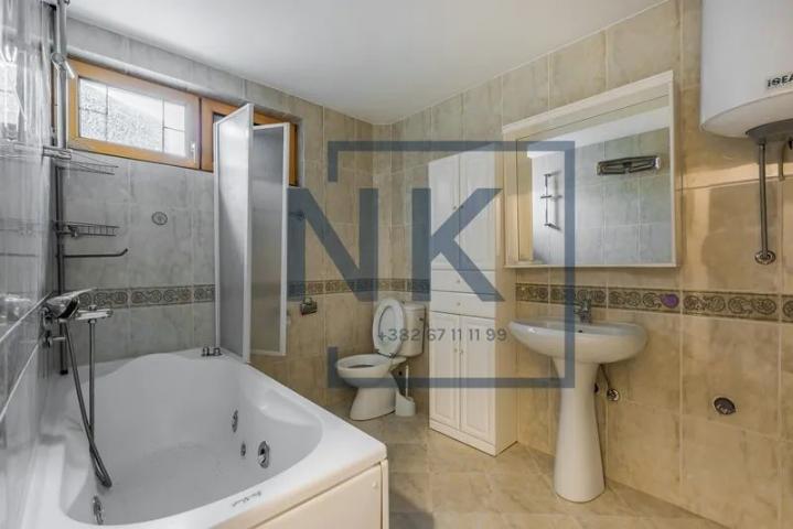 Najam/Izdavanje | Kuća | 370m2 | Podgorica, Zabjelo