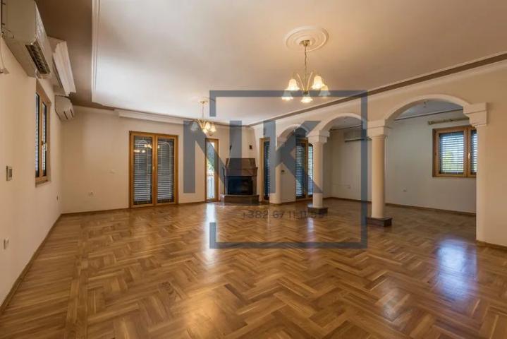 Najam/Izdavanje | Kuća | 370m2 | Podgorica, Zabjelo