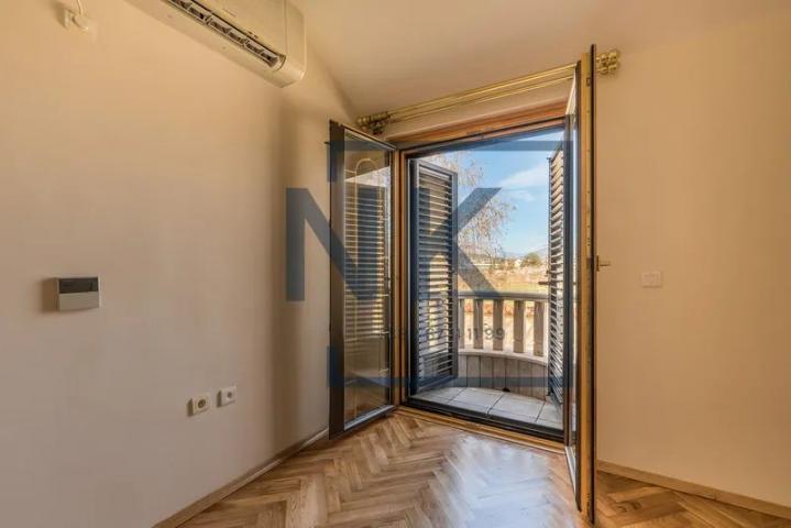 Najam/Izdavanje | Kuća | 370m2 | Podgorica, Zabjelo