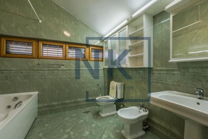 Najam/Izdavanje | Kuća | 370m2 | Podgorica, Zabjelo