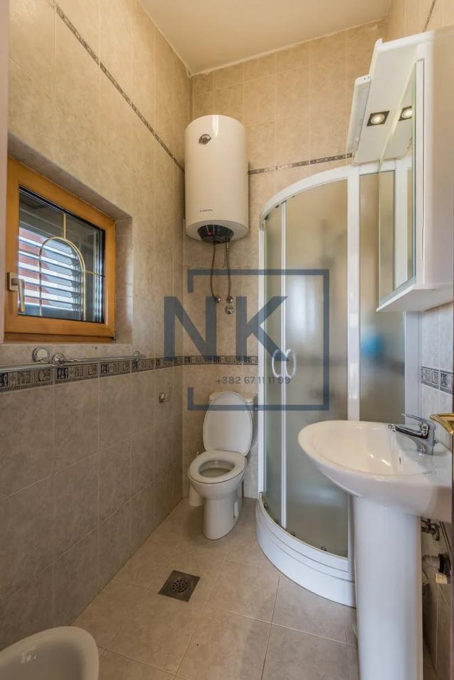 Najam/Izdavanje | Kuća | 370m2 | Podgorica, Zabjelo