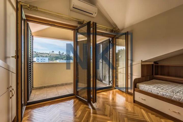 Najam/Izdavanje | Kuća | 370m2 | Podgorica, Zabjelo