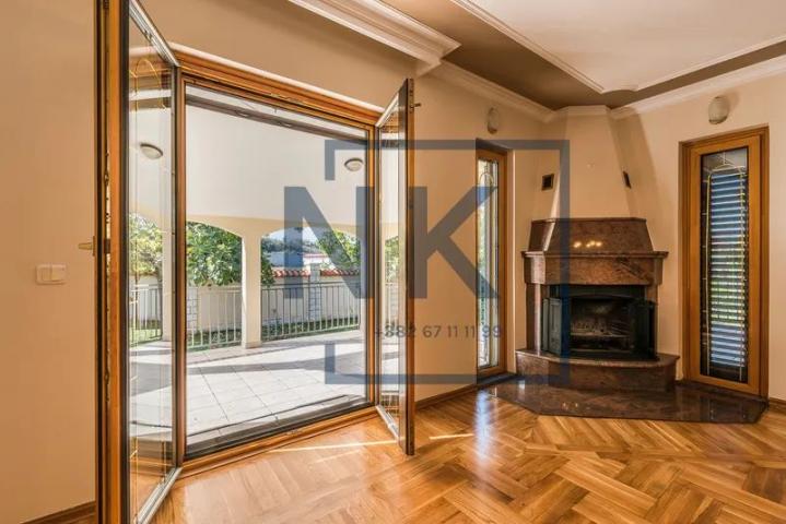 Najam/Izdavanje | Kuća | 370m2 | Podgorica, Zabjelo