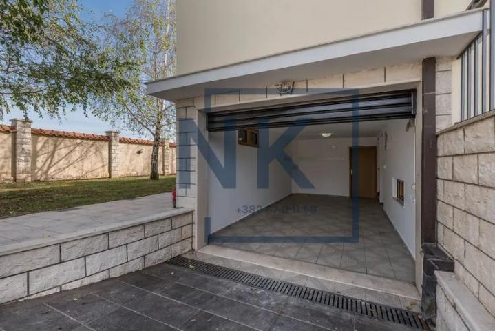 Najam/Izdavanje | Kuća | 370m2 | Podgorica, Zabjelo